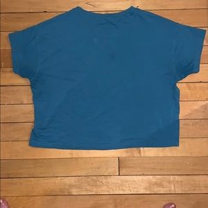 Blue lululemon crop t